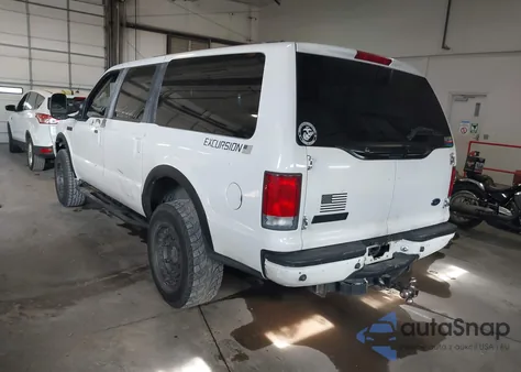 2000 Ford Excursion Limited from USA, damaged, VIN 1FMNU43S3YEE15080